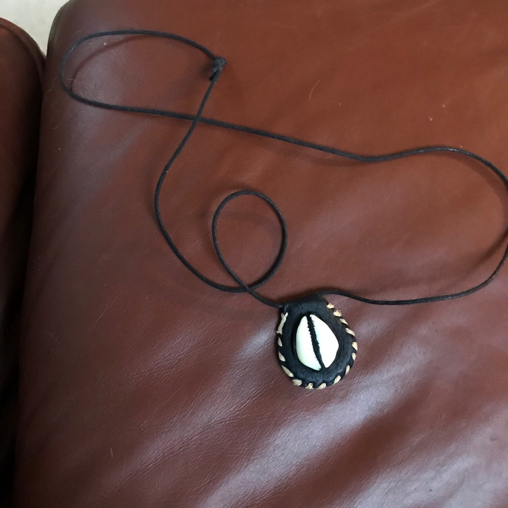 Shell Boho Necklace - Picture 5 of 9